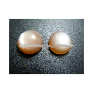 Piedra Lunar Durmiente Natural Rosa Melocotón Redonda Cabujón 12x12mm con Dicroismo Certificado CMA para Fabricación de Joyas en Origen - Product Image 1