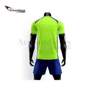 Nuevo conjunto de uniforme de fútbol de manga corta Unisex personalizado, corte automático, sublimación, Impresión de uniforme de fútbol - Product Image 4