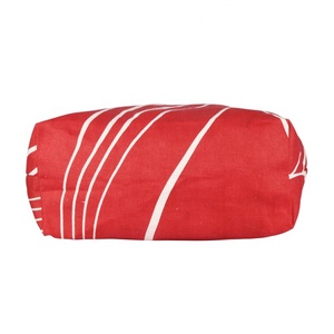 Sac en coton biologique de couleur rouge, imprimé, fourre-tout de plage personnalisé avec logo imprimé - Product Image 3