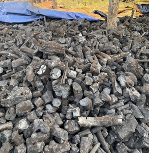 Chất lượng cao Việt Nam gỗ cứng than đen Nhà cung cấp hàng đầu cho ngoài trời BBQ nướng và cà phê nấu ăn - Product Image 1