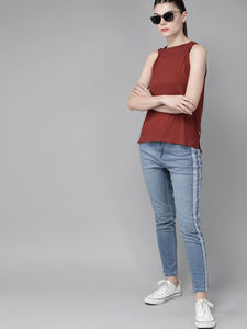 Fábrica OEM, venta al por mayor personalizada, sujetador deportivo de yoga acanalado rosa para mujer, tops cortos deportivos para gimnasio y fitness. - Product Image 5