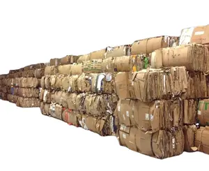 Alte Wellpappe abfälle Papier abfall papiere OCC 11 Recycling karton
