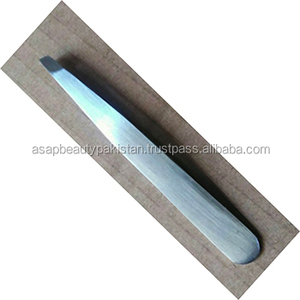 Pinzas para Cejas Modernas de Acero Inoxidable Hechas a Mano con Punta Inclinada y Acabado Arcoíris Duradero - Product Image 3