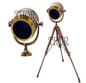 Lampadaire trépied de studio en bois naturel avec projecteur pour décor d'hôtel de ferme de salon-Spotlights - Product Image 6