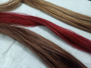 Extensiones de Cabello con Cinta Adhesiva Remy Virgen Hechas a Medida con Fibra de Plátano Natural Teñidas en Tus Colores - Product Image 4