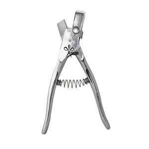 Muesca de oreja de acero inoxidable en forma de U reutilizable de Hashir International con tamaños y colores personalizados para uso veterinario de ganado porcino - Product Image 5