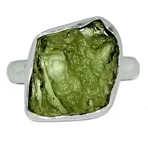 אותנטי Moldavite חן סטרלינג כסף ריפוי טבעת Moldavite מחוספס חן קריסטל טבעת בעבודת יד מוצק כסף נשים טבעת