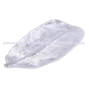 Bandeja para servir fruta/comida de latón con forma de hoja de diseño grabado para restaurante de Hotel en casa - Product Image 3