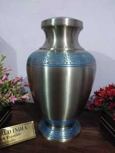 Brassworld India's New Mother of Pearl Inlay Urna de cremación de latón Suministros funerarios elegantes - Product Image 6