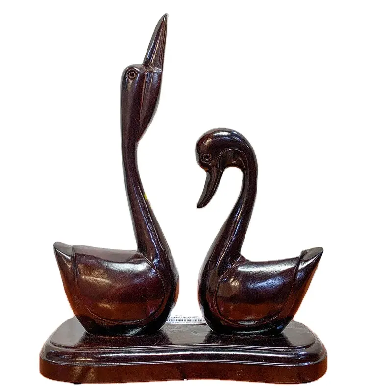 Statue of two swans entwined