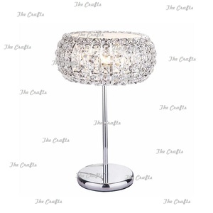 Pièce maîtresse en métal et en cristal de couleur argentée Pièce maîtresse de taille et de forme personnalisées pour la décoration de la maison et de l'hôtel - Product Image 1