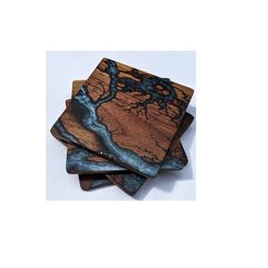 Posavasos Cuadrado de Madera Oscura y Resina Epoxi con Diseño Artístico, Posavasos de Madera para Tazas de Té y Bebidas - Product Image 3
