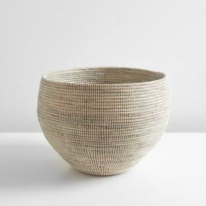 Panier en jonc de mer bohème en vente flash, panier en jonc de mer fait à la main avec poignées, durable et rustique - Product Image 3