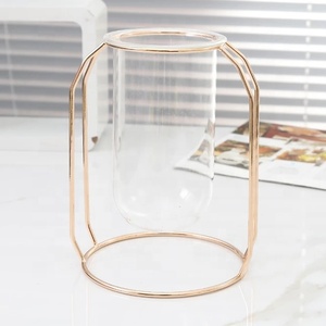 Vase à fleurs en verre fait main avec cadre en alliage métallique doré Vase à fleurs en verre nouveau design vente à chaud de bonne qualité Vase à fleurs de décoration fantaisie - Product Image 2