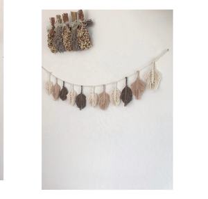 Guirnalda de plumas de macramé de pared hecha a mano directa del Fabricante Mayorista venta directa de fábrica - Product Image 2