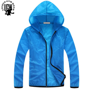 UNIQUE GYM WEAR Veste coupe-vent à capuche pour homme, hiver, coupe ajustée, imperméable, coupe-vent, séchage rapide, tissu polyester/coton - Product Image 3