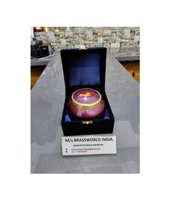 Odyssey Companion, urna de cremación para perros, suministros funerarios de metal de estilo americano de Brassworld India, hecha de aluminio duradero - Product Image 1