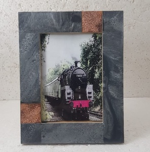 Glass Metal Picture <b>Photo</b> <b>Frame</b> Vintage Floating <b>Photo</b> <b>Frame</b> Wall Decor Antique Brass Print Item Decorative Color Material Type - Product Image 6