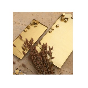 Plateau de service de nourriture en laiton de couleur or de conception Unique plateau de petit déjeuner de meilleure qualité pour le fournisseur en gros - Product Image 5