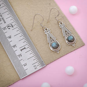 อัญมณีแลบราโดไรต์ที่สวยงาม925เงินสเตอร์ลิงต่างหูแบบห้อยแฟชั่นเครื่องประดับที่ดีพร้อมผู้จัดจำหน่ายเครื่องประดับที่ดูสง่างาม - Product Image 3