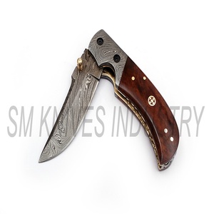 Couteau pliant artisanal en acier Damas avec étui en cuir (smk1244) - Product Image 4