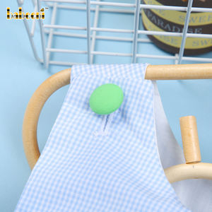 Peto Corto para Bebé BB1946, Azul Bebé y Rojo a Cuadros, 100% Algodón, Estilo Smocked, para Niño, Temporada de Primavera, Cierre con Botones a Presión, Certificado OEKO-TEX - Product Image 6