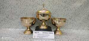 Ciborium de latón, juego de tres con forro de cruz, suministros de Iglesia, Brassworld, India - Product Image 2