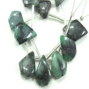 Cuentas de Briolette con forma de Esmeralda verde Natural, 10 unidades - Product Image 1