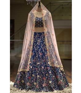 ชุดแต่งงานสวยงามน่าหลงใหล ราคาขายส่ง เสื้อผ้าชาติพันธุ์ เลเฮนกา โจลี ดูปัตตา ผ้าจอร์เจตต์ งานปักไหม - Product Image 1