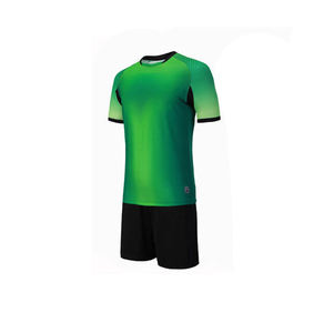 Vêtements de football confortables à manches courtes respirants à séchage rapide nouveau style d'uniforme de football personnalisé à bas prix - Product Image 1
