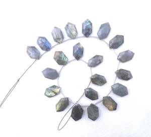 High Quality 1 Strand Natural <b>Labradorite</b> Gemstone Fancy/ Hexagon Shape Blue Flashy Briolette Beads Garden Stone - Product Image 4