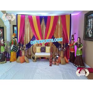 Decoración de Escenario con Temática de Fusion Punjabi, Increíble Decoración de Escenario con Mehndi, Vibrante Conjunto de Escenario con Mehndi y Estatuas Punjabi, Reino Unido - Product Image 1