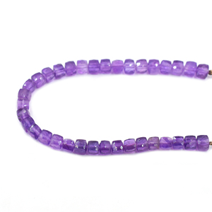 Hilo de cuentas facetadas con forma de cubo de amatista de 7 a 9 MM - Product Image 4