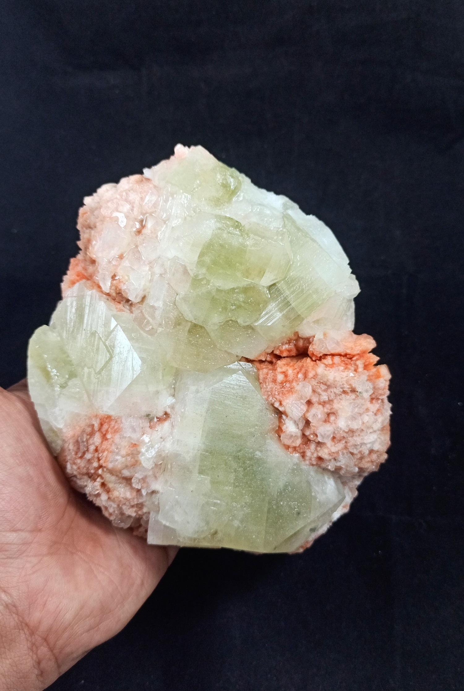 อัญมณีธรรมชาติ