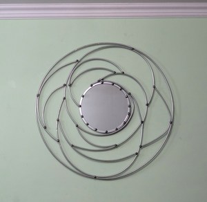 Hot Vantage Moderne Fantaisie Luxe Qualité supérieure Unique Rond fantaisie miroir fantaisie fer chaud look designer miroir mural pour un usage domestique - Product Image 3