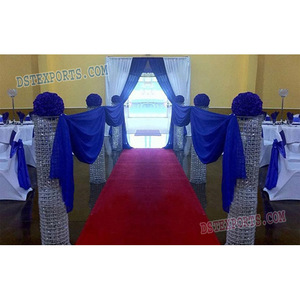 Piliers Aisleway élégants et modernes en cristal pour décorations de mariage Piliers en métal avec accents en cristal - Product Image 1