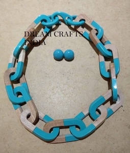 Collier à maillons bois et résine, épais, chaîne ajustable, style bohème, pour femme, idée cadeau de mariage - Product Image 5
