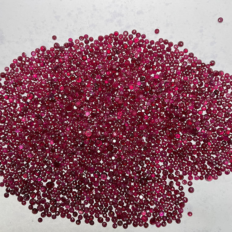 สีแดงเลือดเข้ม