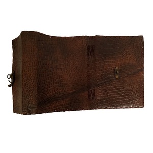 Da Dập Nổi Hai Viên Đá Đỏ 120 Trang Tạp Chí Không Viền Với Clasp C-lock Sổ Ghi Chú Da Thủ Công Mới - Product Image 5