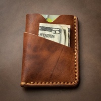 Dompet Kulit Asli Buatan Tangan Tipis Tahan Air untuk Pria Minimalis Saku Depan Monogram Terukir Kartu Personalisasi PVR-0018