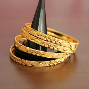 Mode Bangle Modellen Messing Bangle Armband Designer Bedels Voor Vrouwen Vrouw Huwelijksgeschenken Armbanden Sieraden