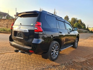 2021 para Toyota Land Cruiser Prado TZG Interior oscuro motor diésel Turbo asientos de cuero con Control de crucero FWD R19 tamaño de neumático - Product Image 6