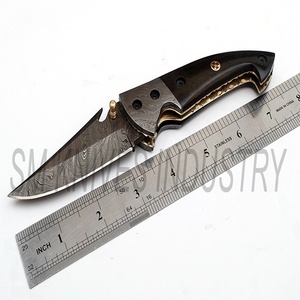 Cuchillo de Damasco personalizado hecho a mano, mango de hueso de CAMEL de colores, cerradura de revestimiento, plegable, lluvia (smk1237) - Product Image 5