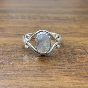 925 argent Sterling classique ovale grande bague en pierre de lune femmes usine directe en gros inde lunette réglage diamant bagues fines - Product Image 1