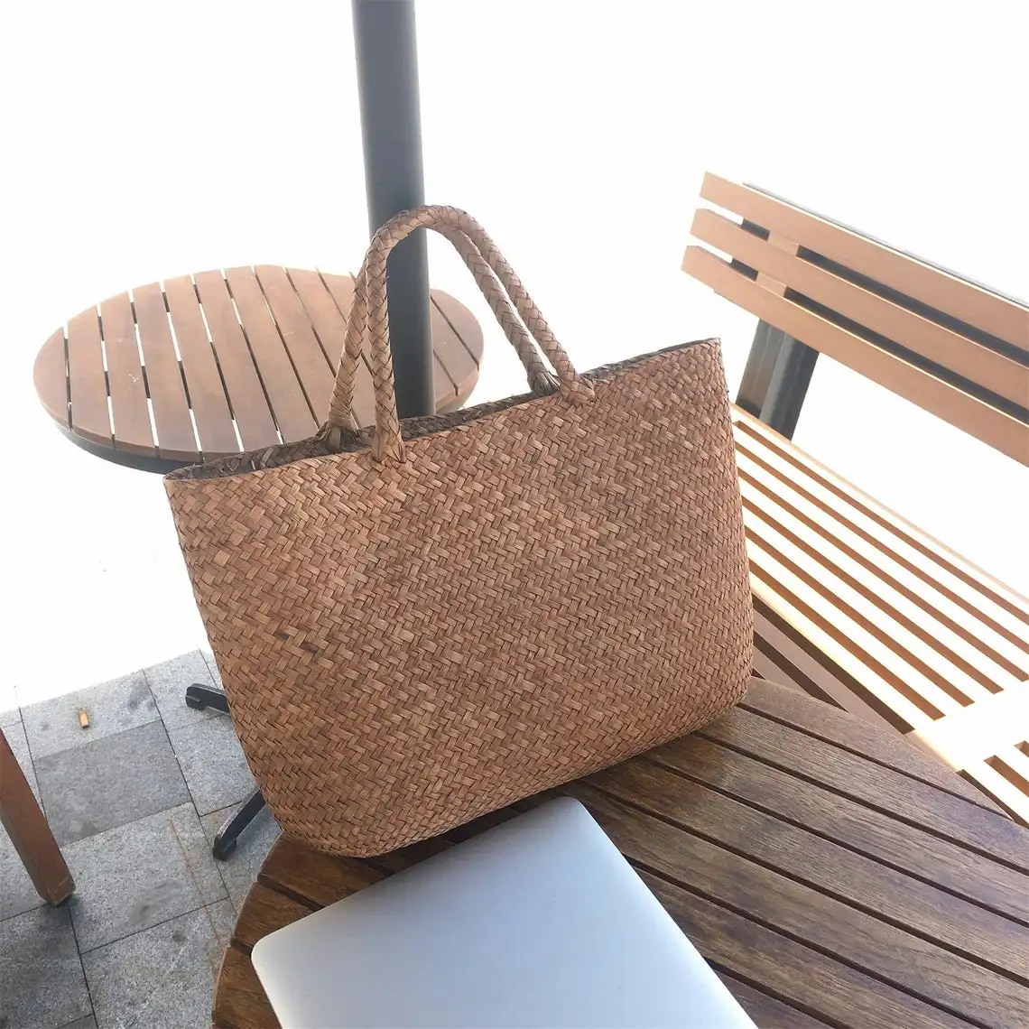 प्राकृतिक पुआल बैग रेशम दुपट्टा पुआल बुनाई के साथ समुद्र तट बैग लैपटॉप बैग बाजार टोकरी