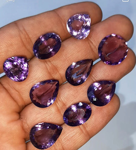 Dernières pierres d'améthyste brésilienne naturelle non traitée, facettées, certifiées IGI, multi-tailles, pour bijoux de mariage - Product Image 1