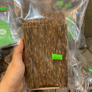 Trozos de madera Oud OCK2, 100% natural, con fuerte aroma Floral dulce, grado 3A, espesor de 0,5mm - Product Image 4