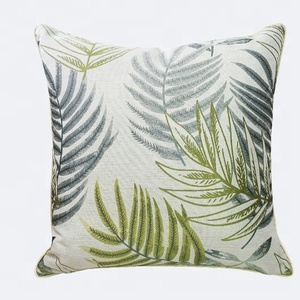 Housse de coussin carrée en coton et lin avec imprimé fougère vert-gris, style bohème, décoration d'intérieur - Product Image 1
