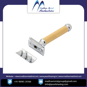 มีดโกนสองคมแบบปรับได้พร้อมด้ามทองเหลืองและใบมีดสแตนเลส ยี่ห้อเพิร์ล แบรนด์สินค้าสั่งผลิต - Product Image 3