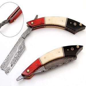 Navaja de Afeitar Recta de Lujo Hecha a Mano con Acabado Damasco y Grabado Tipográfico (sm 4) - Product Image 1